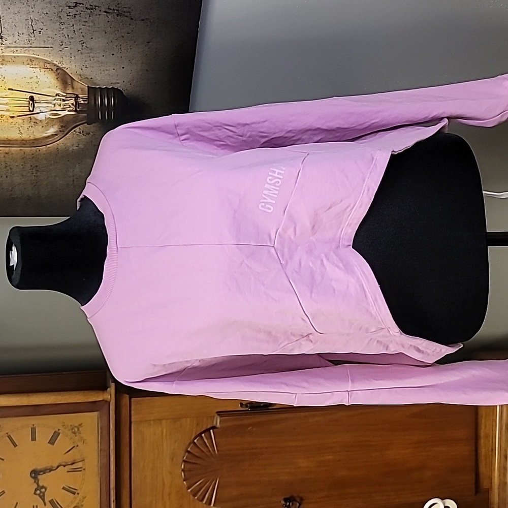 🦈 Gymshark Light Pink Cropped Sweatshirt